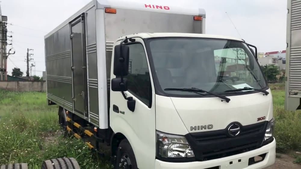 Giá xe tải Hino 3,5 tấn XZU720L